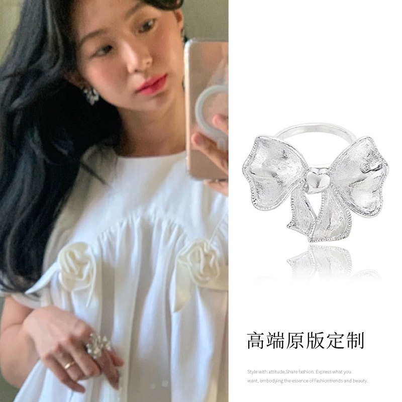 Brand design adjustable ring with bow