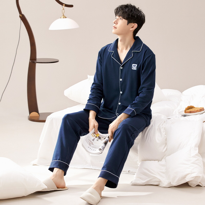 Pijamas de hombre primavera y otoño de hombre 2025 nuevo de terciopelo de manga larga otoño y invierno engrosado conjunto de ropa cálida de invierno