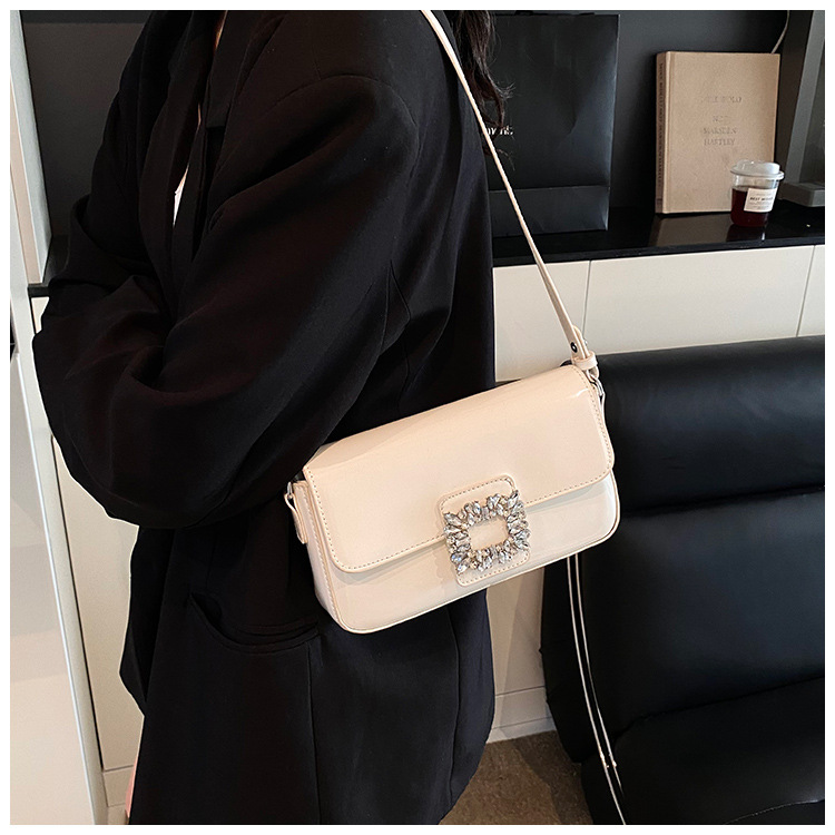 Korean style trendy underarm bag 2025 summer new women's bag, stylish diamond-encrusted single-shoulder bag, patent leather shiny crossbody bag undefined