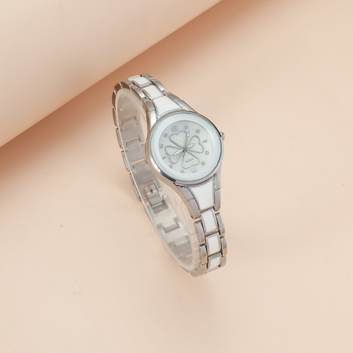 新款女表套装 简约复古小众四叶草女士腕表+小众蝴蝶手链套装