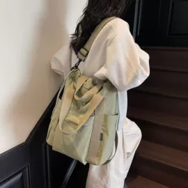 休闲背包;女士斜挎包;中大学生书包