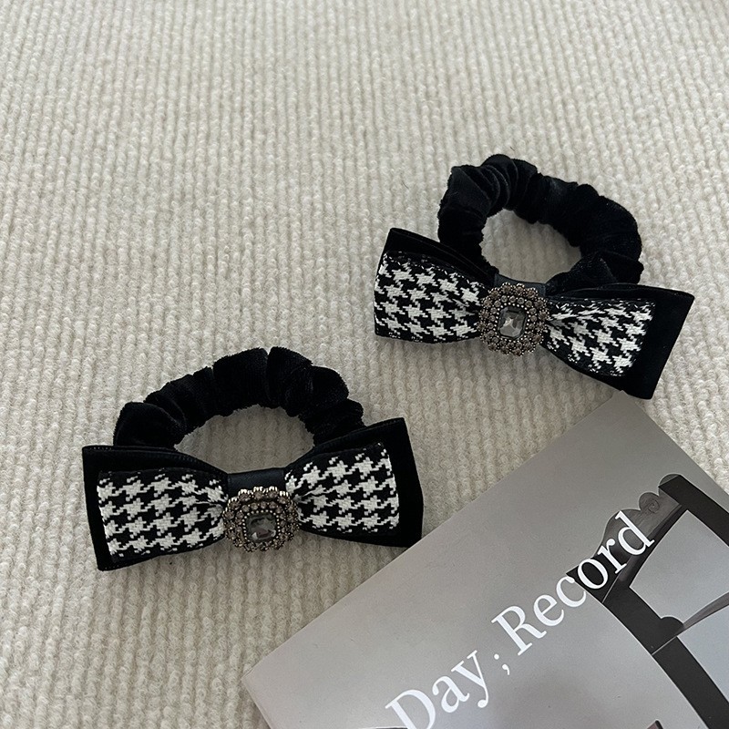 Classico anello per capelli con diamante grigio pied de poule bianco e nero, fiocco delicato, semplice elastico per capelli in tessuto, anello giapponese e coreano per l'intestino crasso_voghion.com