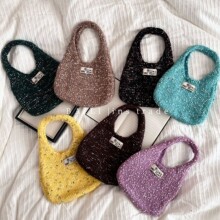 �¿���ֵë��ˮͰ��Ů�ﶬ���ճ�ͨ������������ٴ��С���