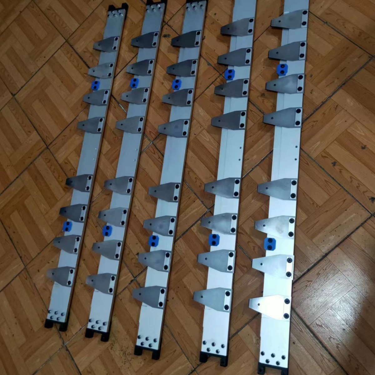 牙排 清废上顶针 下顶针 钢板  板框链专用精密印刷机