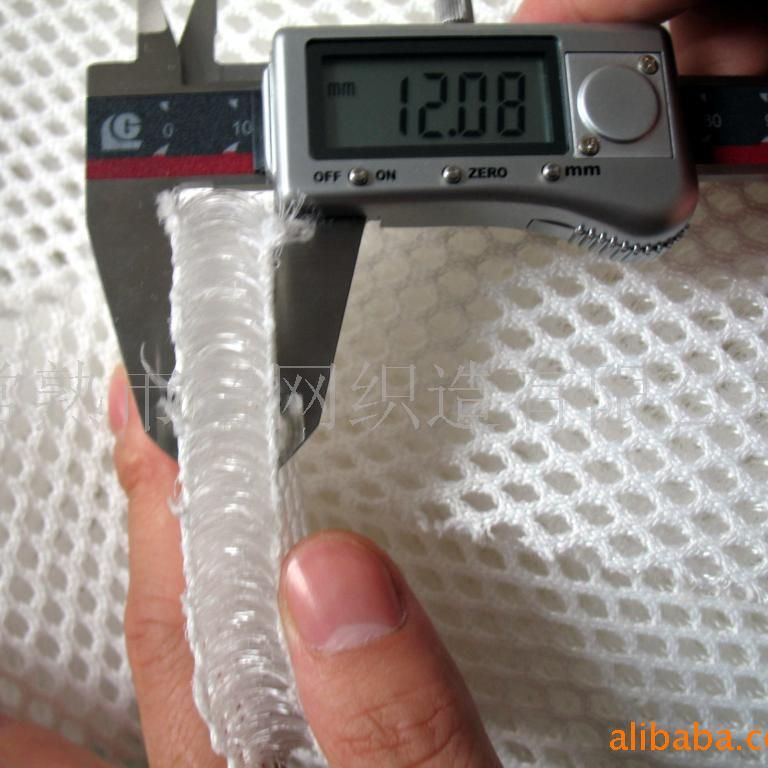 厂家直供 三明治网眼布，尼龙三明治网眼布,3D床垫材料，3D网布