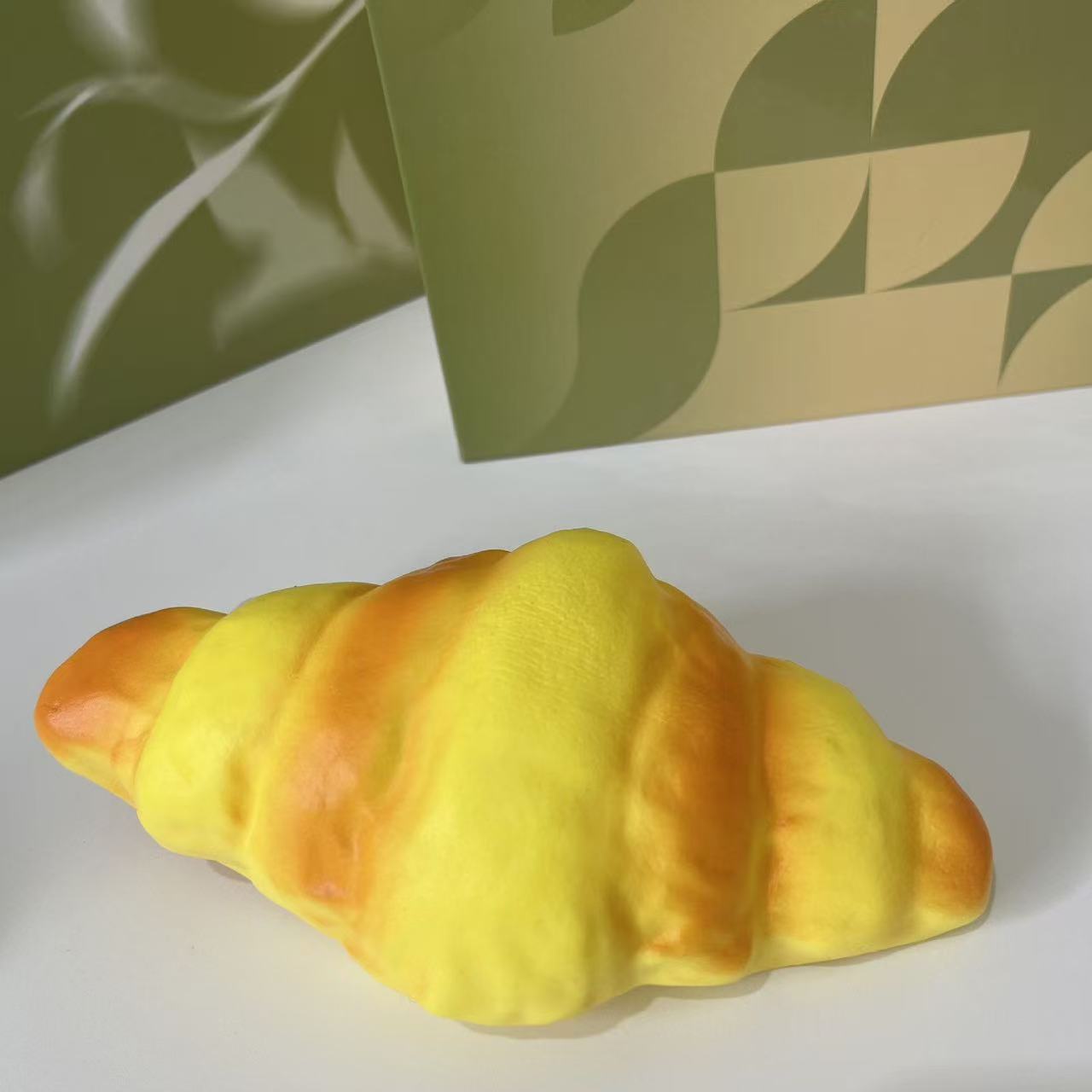 시뮬레이션 크로아상 빵