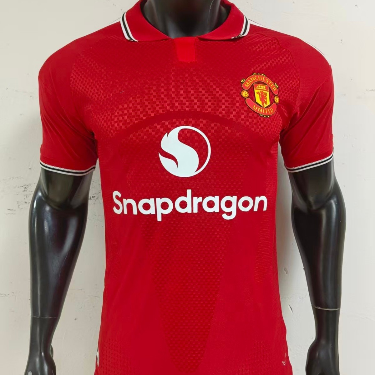 27 Football Jerseys for Players: Barcelona, Messi, Liverpool, Real Madrid, Arsenal, Real Madrid C, Ronaldo, Palmeiras, Manchester United