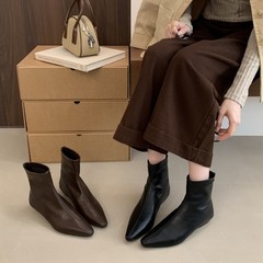 法式平底小短靴女秋冬季靴子2025年小众设计瘦瘦靴短筒尖头马丁靴