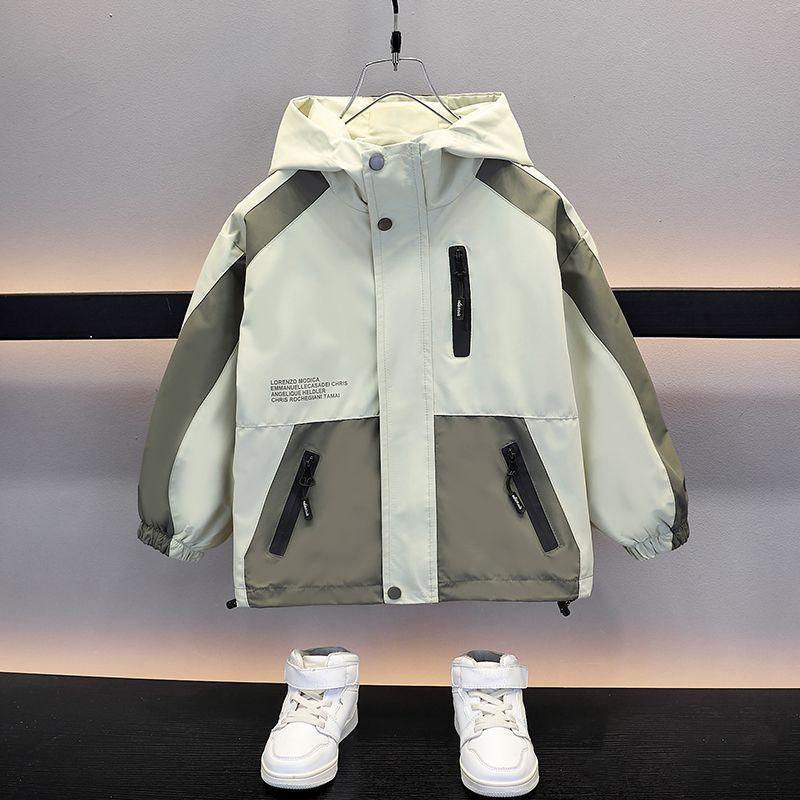 Boys' Jackets Spring and Autumn 2025 New Medium and Large Children's Autumn Clothes Western Style Boys Casual Hooded Tops Boys' Jackets Spring and Autumn 2025 New Medium and Large Children's Autumn Clothes Western Style Boys Casual Hooded Tops