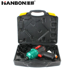 钢丝钳;修枝剪;锤子