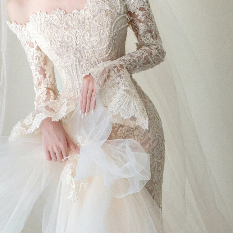 Main Wedding Dress, French Style Off-The-Shoulder, High-End Feel, 2026 New Vintage Lace Mermaid Bridal Gown, Light Tulle for Petite Figures Main Wedding Dress, French Style Off-The-Shoulder, High-End Feel, 2026 New Vintage Lace Mermaid Bridal Gown, Light Tulle for Petite Figures