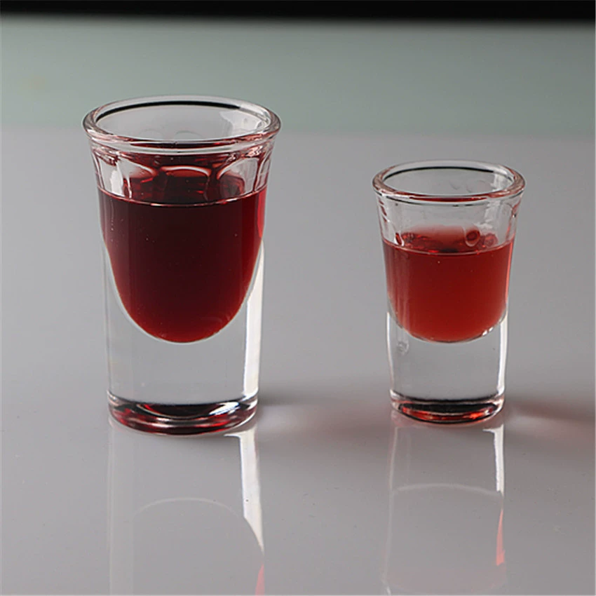 Фабрика оптом высокое качество стекла пуля Кубок ликера Кубок бар КТВ вино Кубок стеклянная чашка