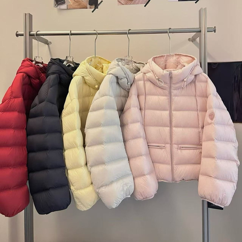 Factory In-Stock Winter Puff down Jacket for Women, Hooded, Thickened, 90% White Duck Down, Short Style, 26