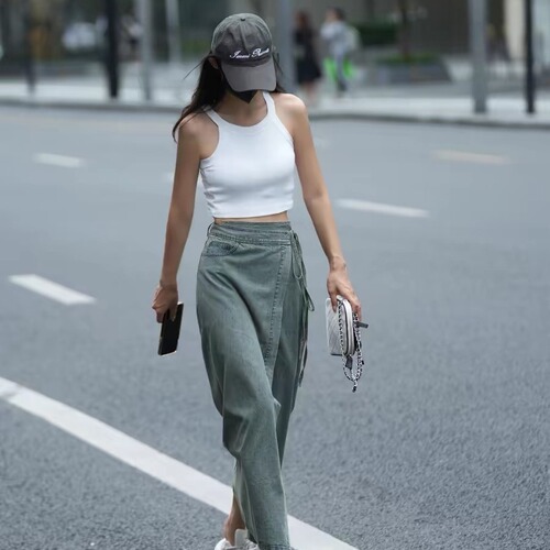 Luna7xi Retro Washed Denim Skirt for Women - Summer 2024 New Arrival High-Waist Slimming Design Sense Skirt with Slits