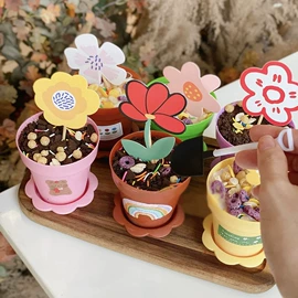 场地布置道具;动漫明星摆件;创意夜灯