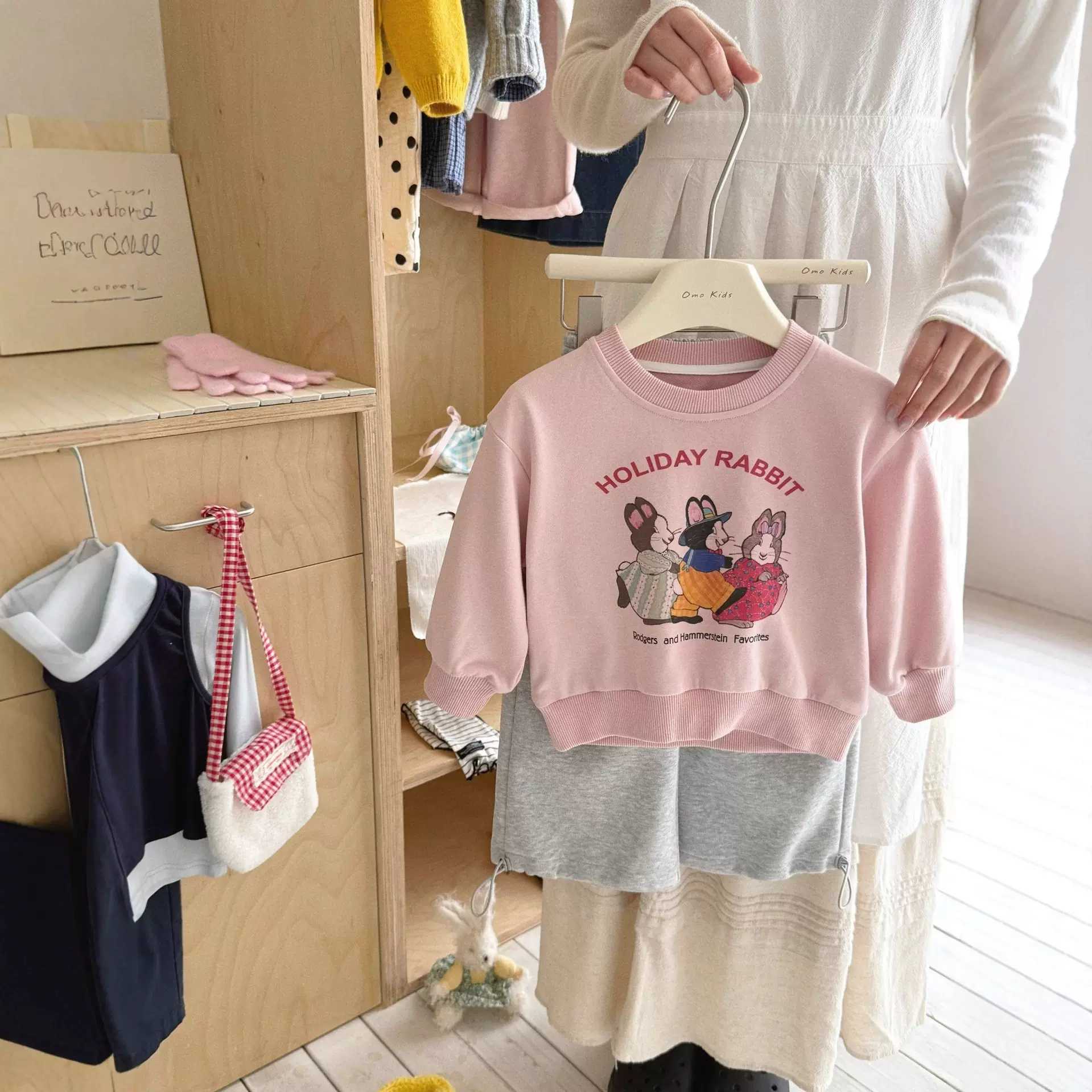 女童韩版卫衣2025秋季新款可爱百搭三只小兔印花长袖套头衫