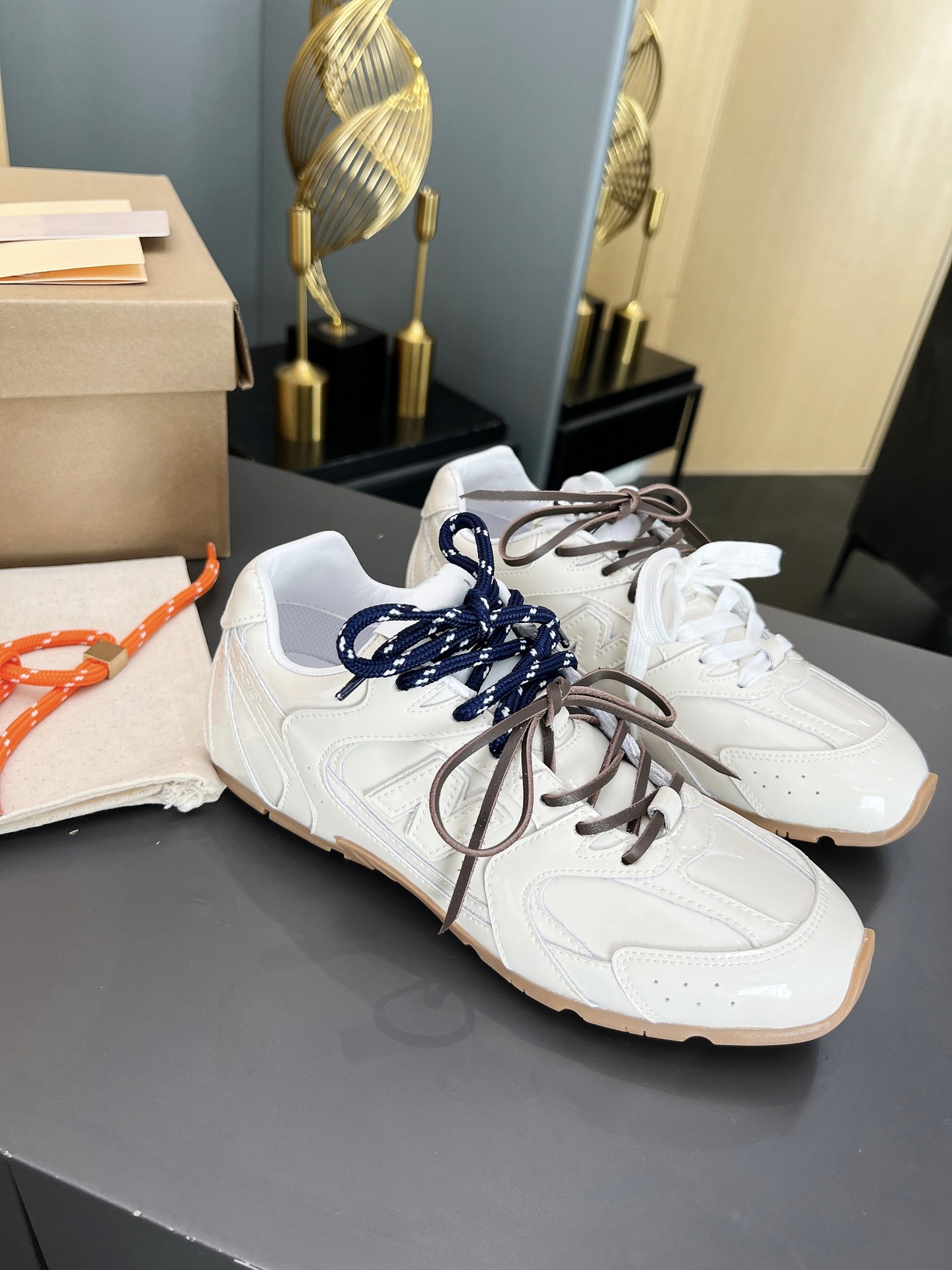 Zapatillas deportivas Agande de suela blanda y punta redonda, estilo casual y sencillo, con cordones bicolor de la marca Miaojia 530, estilo versátil para parejas.