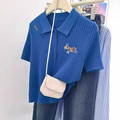 ブルーレインボーポニー右肩半袖 Tシャツレディース 2025 夏の新しいファッショナブルなポロカラーセータートップ
