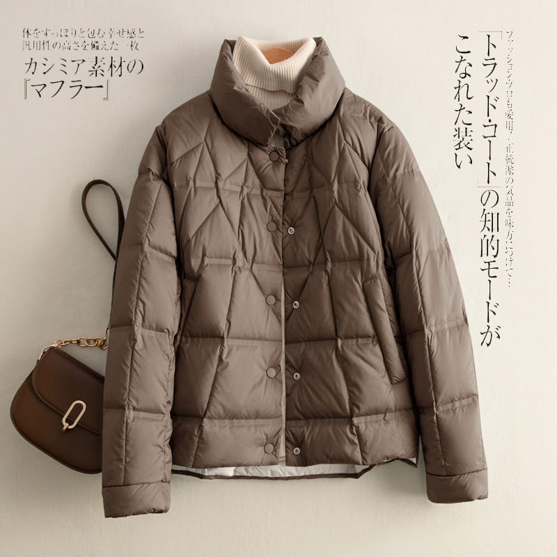 Korean style lightweight down jacket women's rhombus short 2023 New loose slimming Western style white duck down warm coat