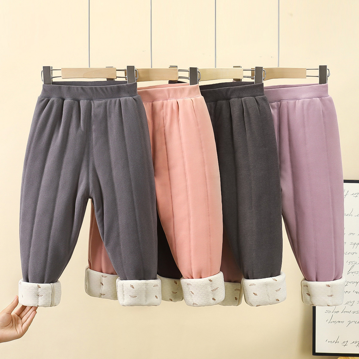Uniforme escolar, artefacto de otoño y invierno, pantalones de algodón para niños, pantalones calientes y resistentes al frío, tres capas de lana y leggings para niñas