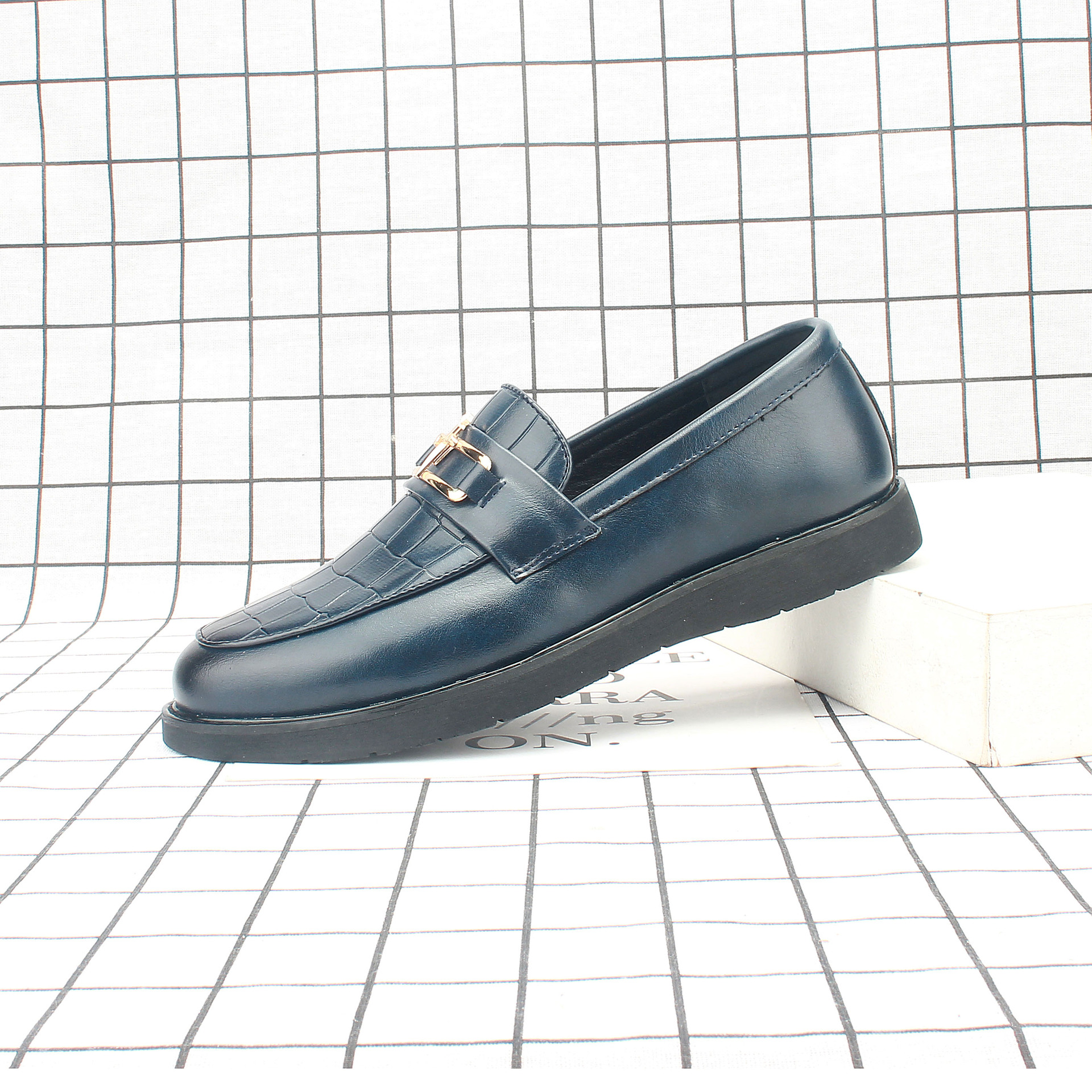 2022�¿�����ƤЬ��ʿ�����ٴ��ָ�ЬӢ����������һ�ŵ���Ь371