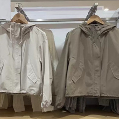 UMIQIO/U家户外山系连帽登山服外套百搭冲锋衣短款夹克秋冬479229