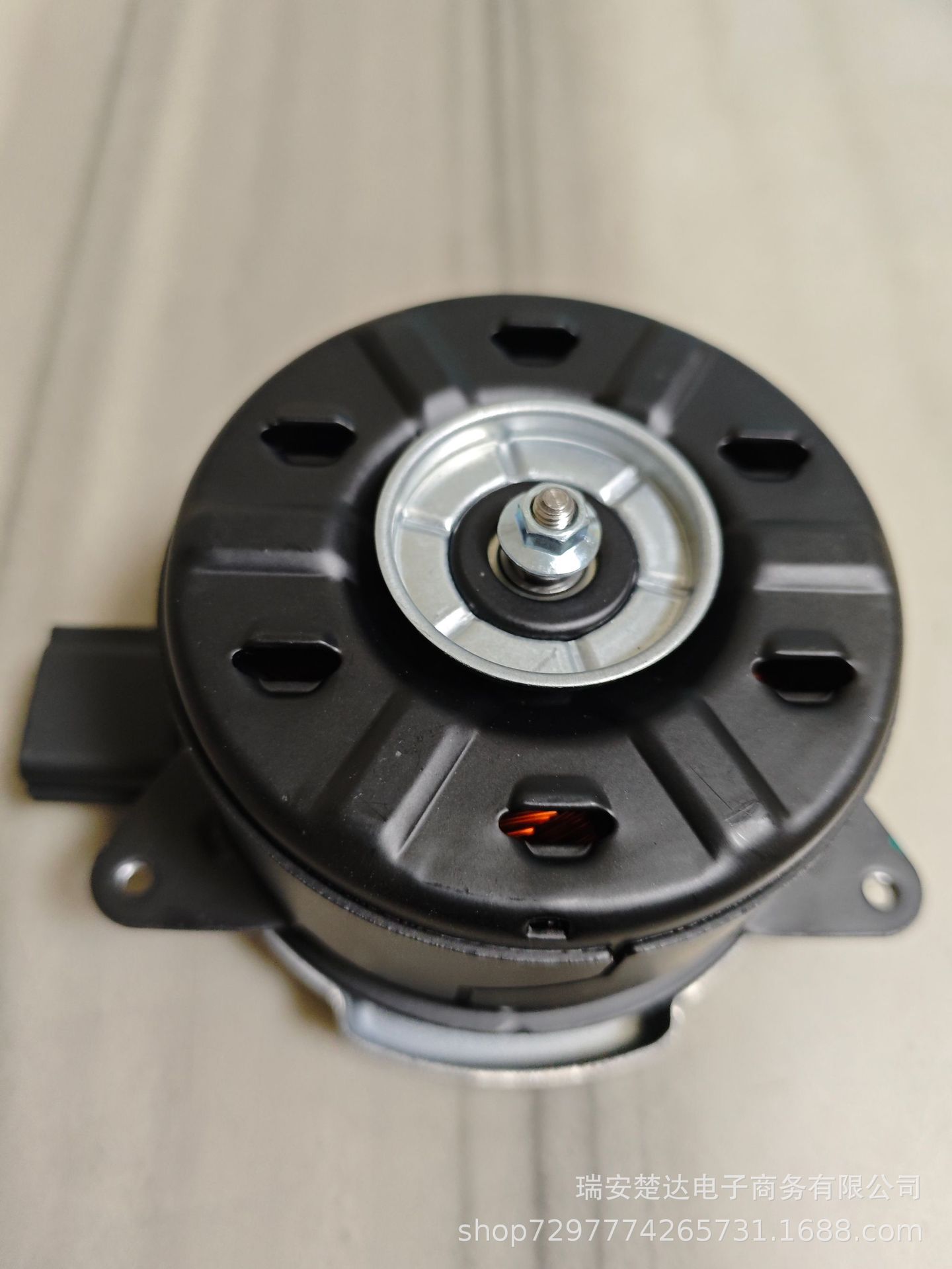 22762591/92251641/1581722/Suitable for Chevrolet Camaro Car Fan Motor