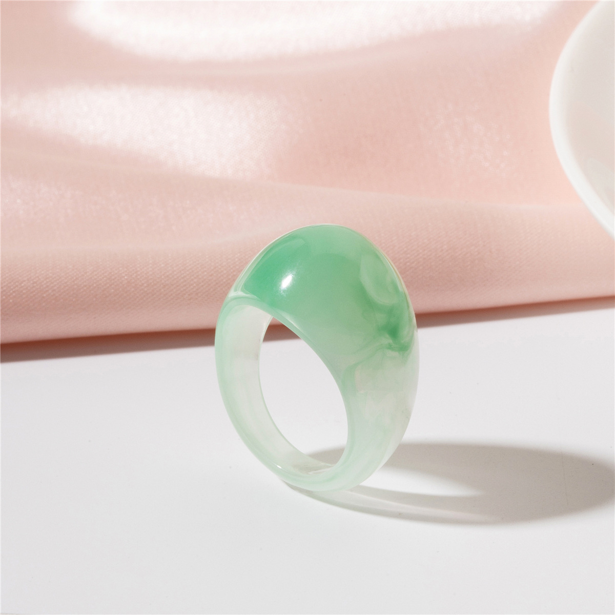 Korean Fashion Drop-shaped Acrylic Transparent Ring display picture 4