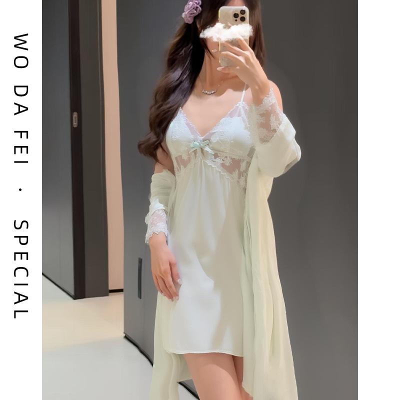 Light green (nightgown)