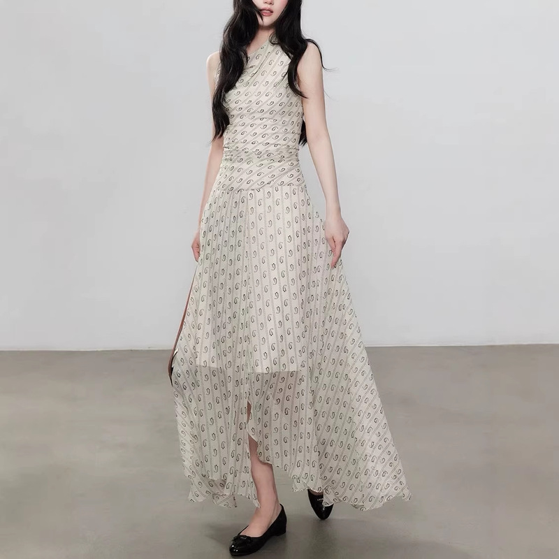 Beige Printed Georgette Dress, New Summer Style, High-Waisted, Slimming, Drapey, Flowing Long Dress Beige Printed Georgette Dress, New Summer Style, High-Waisted, Slimming, Drapey, Flowing Long Dress