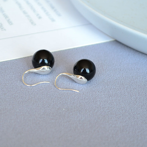 Japanese and Korean niche design retro personalized silver black onyx minimalist cool temperament high-heeled shoes earrings earring for women