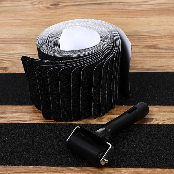 Transfronterizo PVC negro esmerilado antideslizante cinta tierra antideslizante resistente al desgaste hoja 15cm * 60cm escalera antideslizante pegatina
