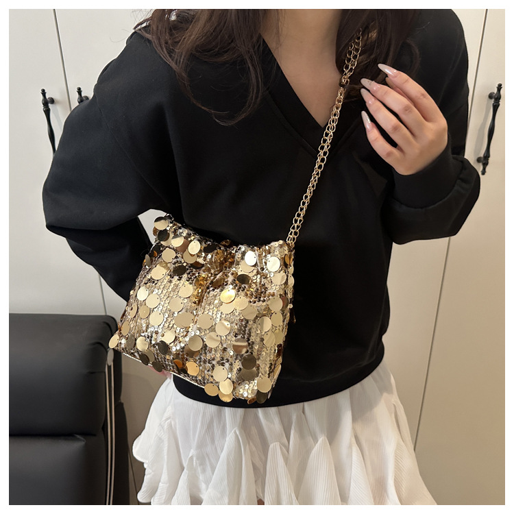 315g Weight Polyester Lining Material Chain Fashion Element Magnetic Buckle Closure Type Single Shoulder Strap Strap Type Crossbody Bag Bags Type Holiday, Daily Occasion Sequin Material Women's Backpack Backpack Solid Color Pattern All Seasons Season Women's Gender Elegant, Classic Style Style Bucket Shape Women's Sequin Solid Color Elegant Classic Style Chain Bucket Magnetic Buckle Crossbody Bag 7