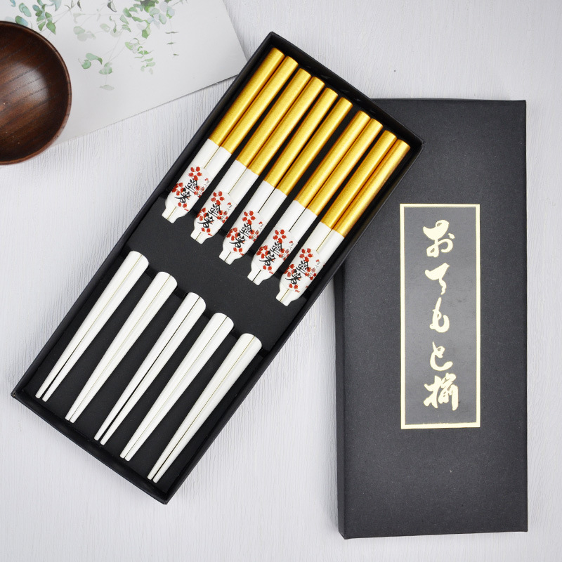 Japanese style white bottom half gold lacquer chopsticks environmental protection tableware export Japanese household high-end feeling five pairs of chopsticks gift box Japanese style white bottom half gold lacquer chopsticks environmental protection tableware export Japanese household high-end feeling five pairs of chopsticks gift box