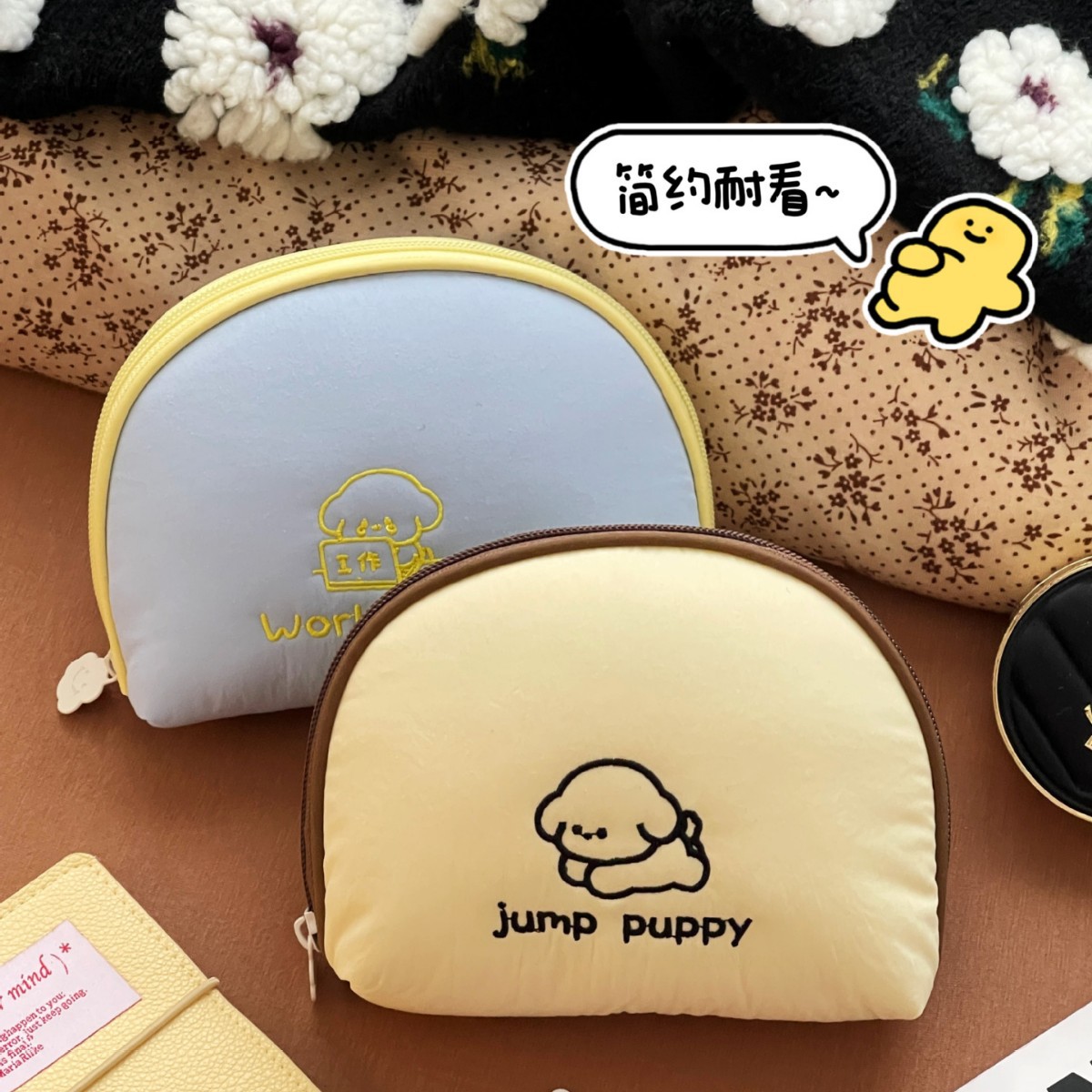 2025 nueva linda bolsa de almacenamiento de alto valor de tela mini bolsa de transporte de lavado bolsa de maquillaje de exportación portátil para mujeres