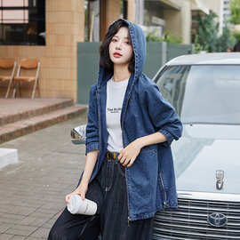 纯色牛仔外套女春秋2024新款中年妈妈大码遮肚显瘦减龄中长款风衣