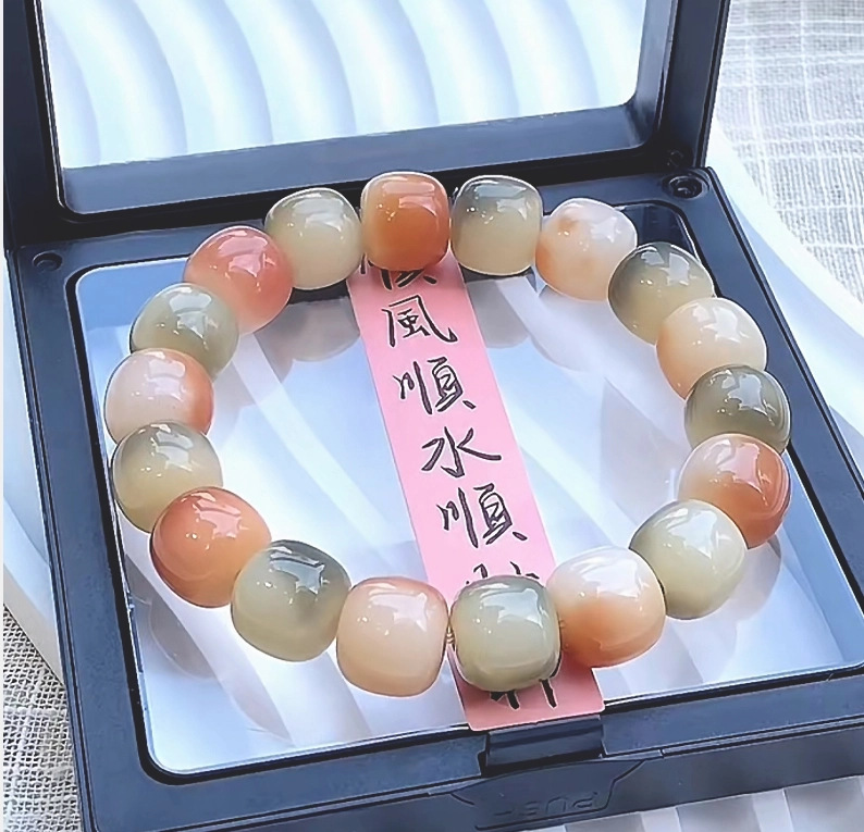 장안에 떨어지는 꽃