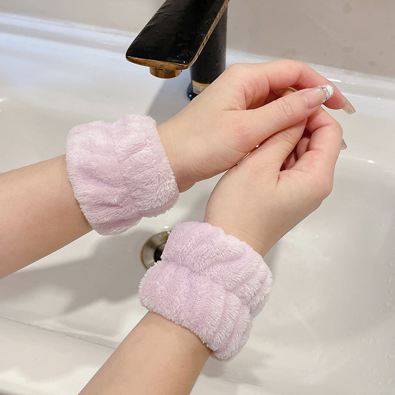 Mangas Arteque absorbente de agua a prueba de humedad Lavado facial femenino Pulsera Lavado Manga a prueba de salpicaduras Ejercicio Pulsera de limpieza de sudor Lazo para el cabello de felpa
