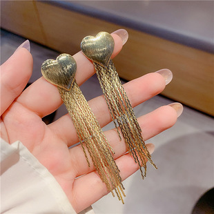 ���Ľ������K���h�W���F���߼��ж�����y�С���OӋ�r�г���Ů
