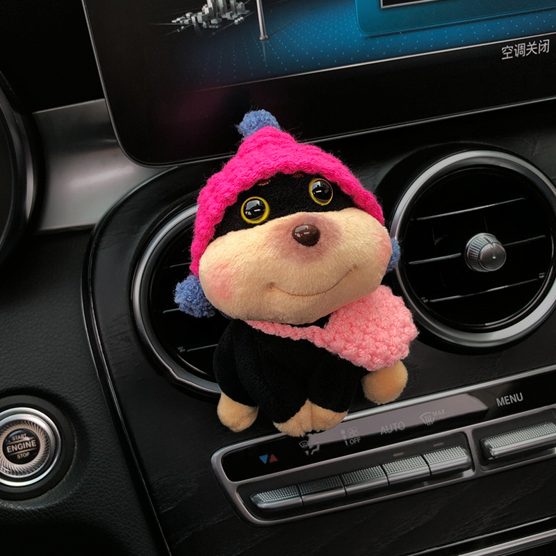 Cute abeja perro coche muñeca perfumada muñeca aire acondicionado coche decoración de salida de aire para niñas coche accesorios interiores