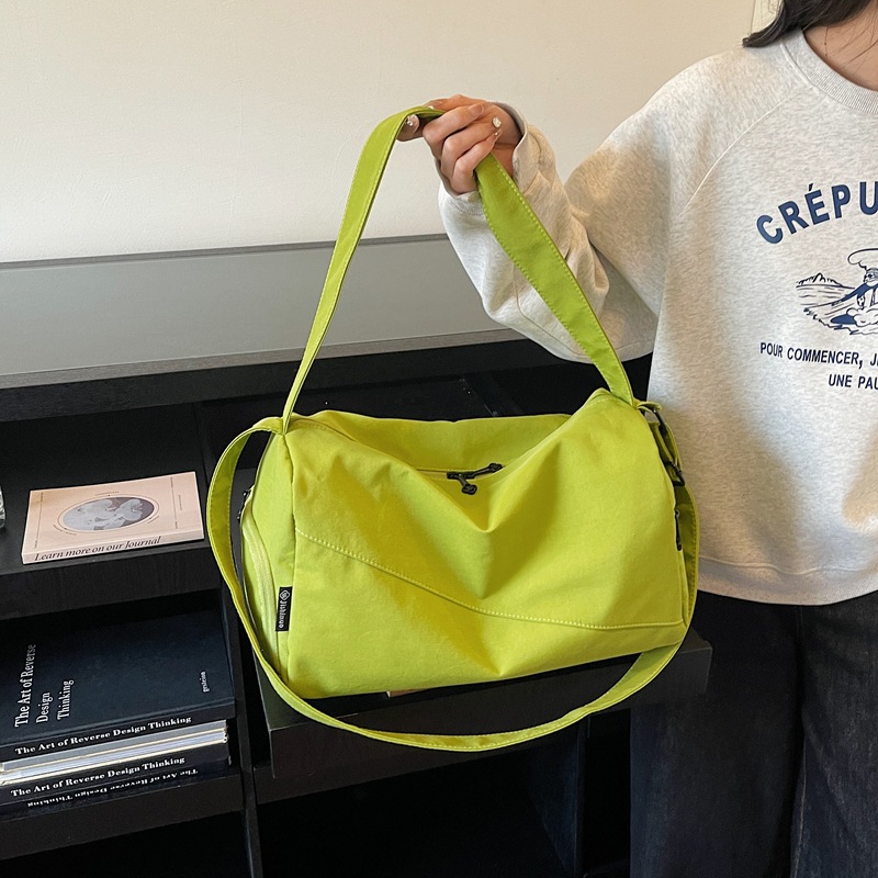 New Korean-Style Solid Color Shoulder Bag, Casual, Trendy, Simple and Fashionable Travel Bag, Sports Fitness Bag, Yoga Bag