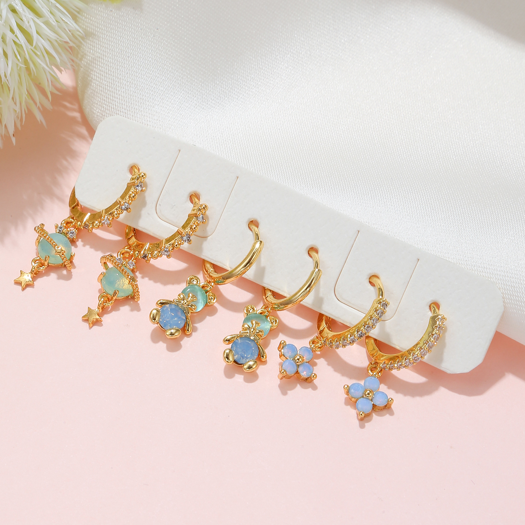 Fashion Star Flower Copper Inlay Zircon Dangling Earrings 1 Set