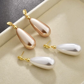 耳钉;耳扣;耳环