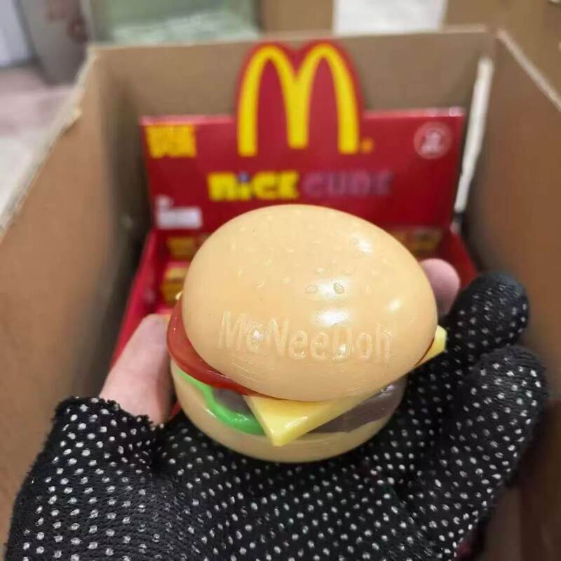 Cross-Border New Product: Realistic Hamburger Toys Nee D Oh, Nice Cube, S C H Y L Ling-Squeeze Toys