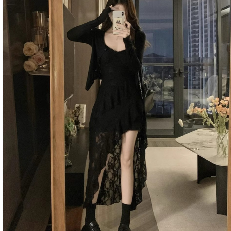大きいサイズの赫本風レースのワンピースの女性の夏の不規則なフォークのサスペンダーのスカートの太っているMMはお腹を遮って痩せているスカートを現します。|undefined