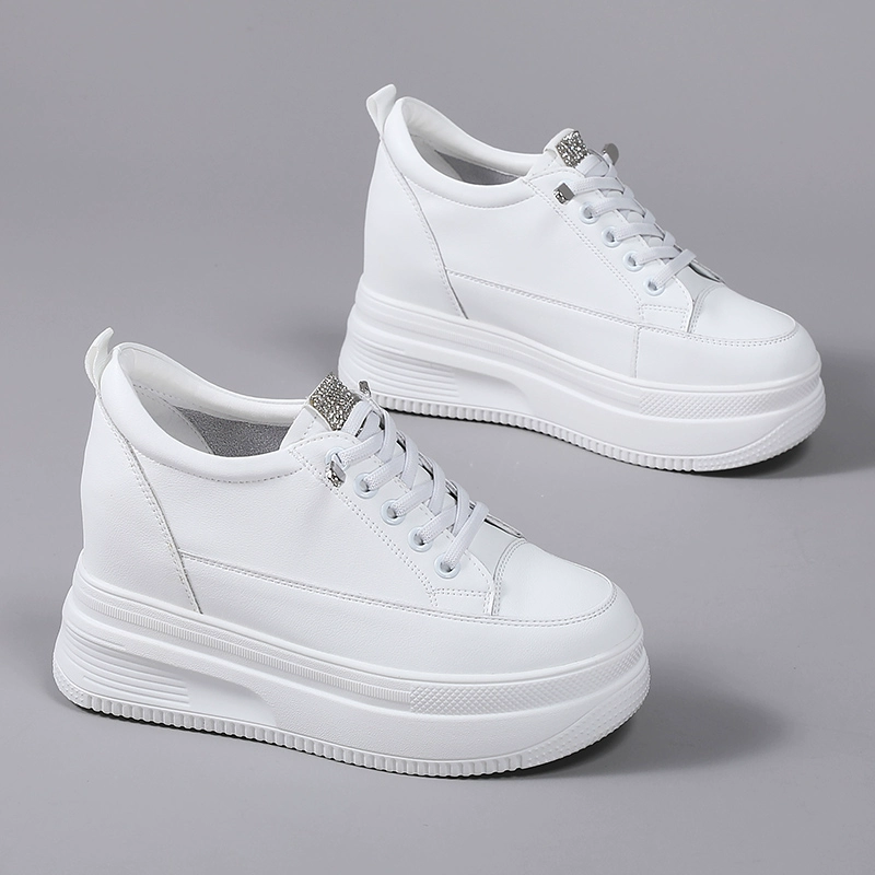 Невидимые внутренние женские туфли супер огненные кожаные дикие кексы маленькие 10 см увеличенные толстые белые туфли