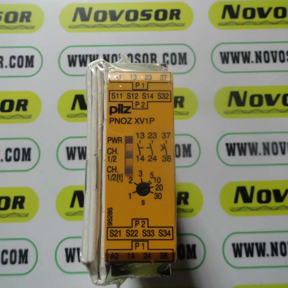 PNOZ XV1P 30/24VDC 777602 PILZ  继电器  现货