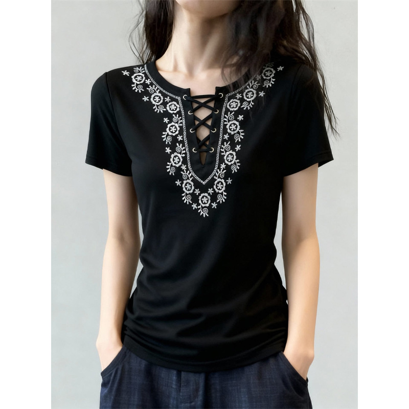Áo nữ tay ngắn cổ tròn phong cách Bohemian thêu họa tiết, dáng rộng thoáng mát — màu đen