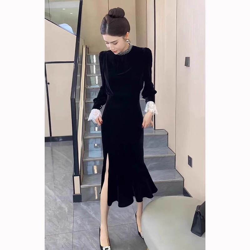 French-Style Black Velvet Dress, Light Luxury Niche High-End Annual Meeting Birthday Party Mini Dress for Autumn