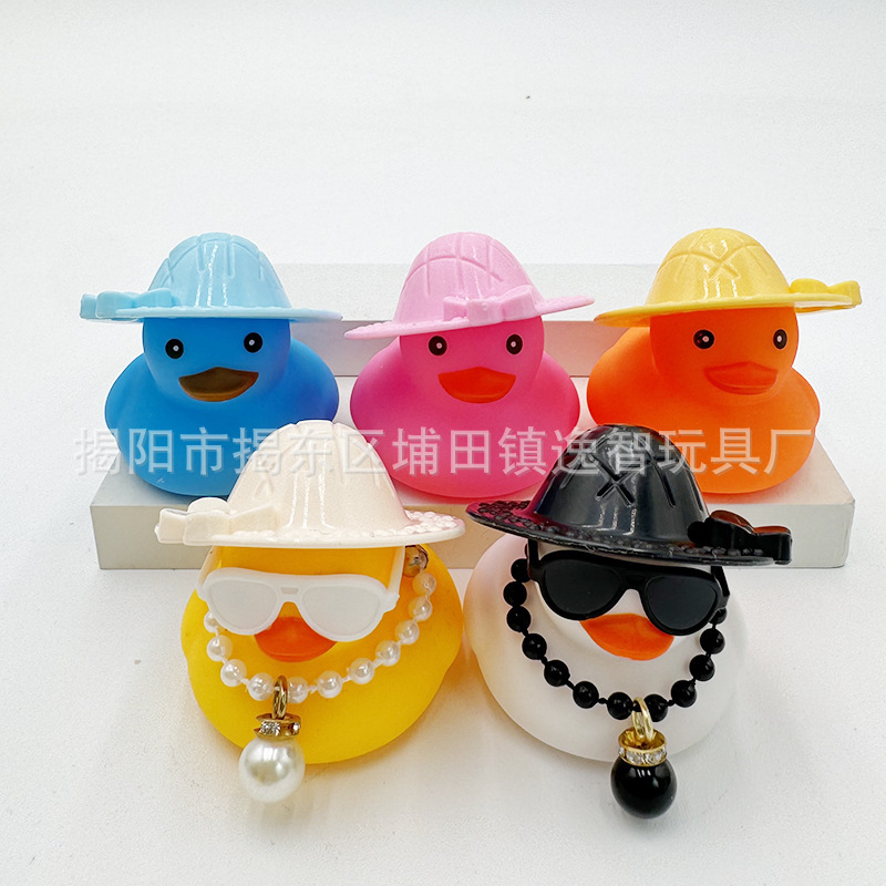 Accesorios de agua transfronterizos pato amarillo accesorios gorras bufandas de ganso blanco decoración mano leche de limón té regalo image 3